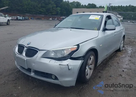 2007 BMW 530Xi z USA, uszkodzony, nr VIN WBANF73557CU25045